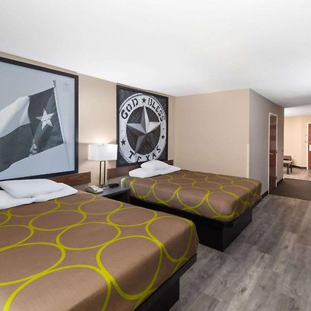 Super 8 By Wyndham Lubbock West Hotel Bagian luar foto