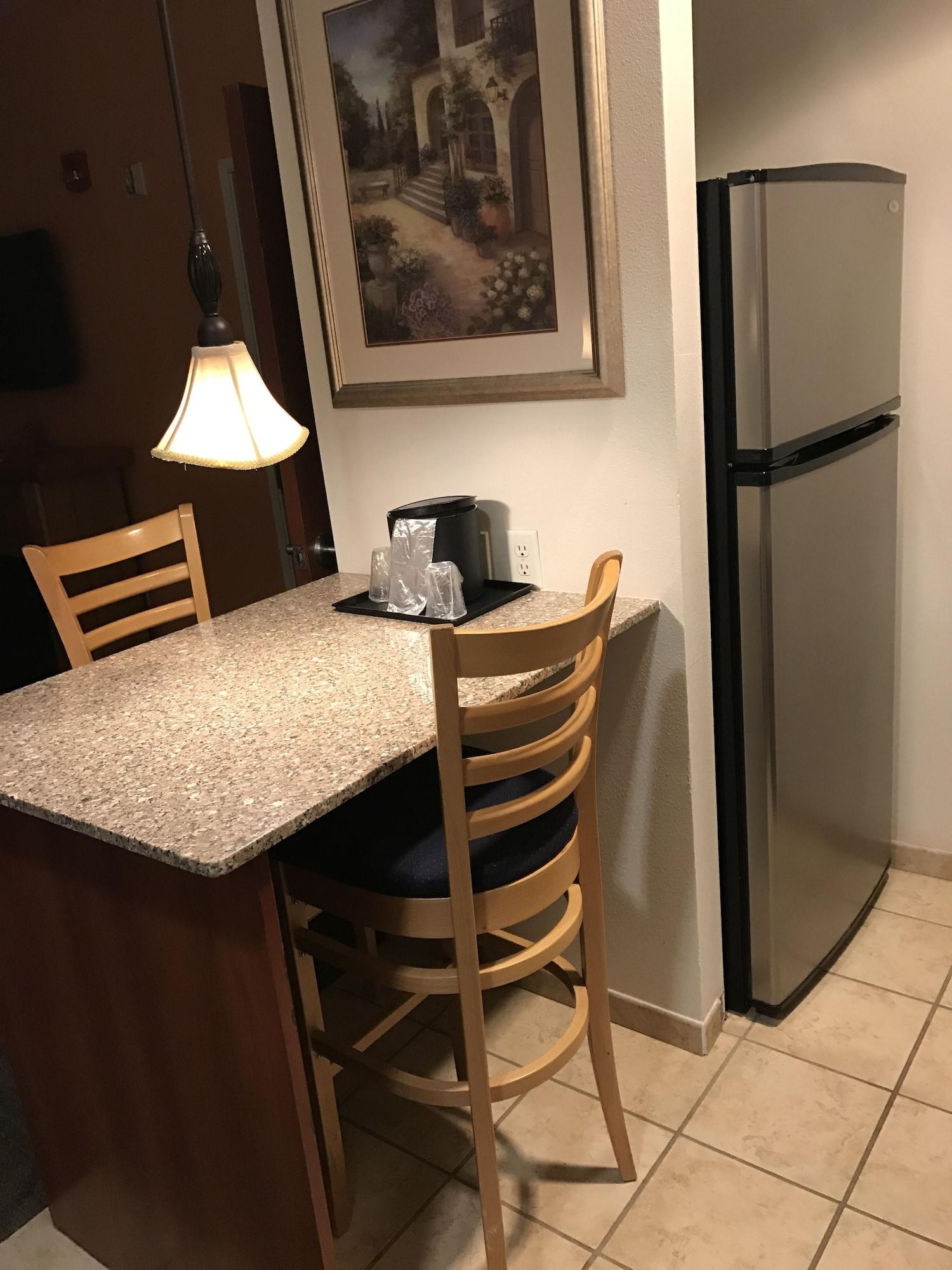 Super 8 By Wyndham Lubbock West Hotel Bagian luar foto