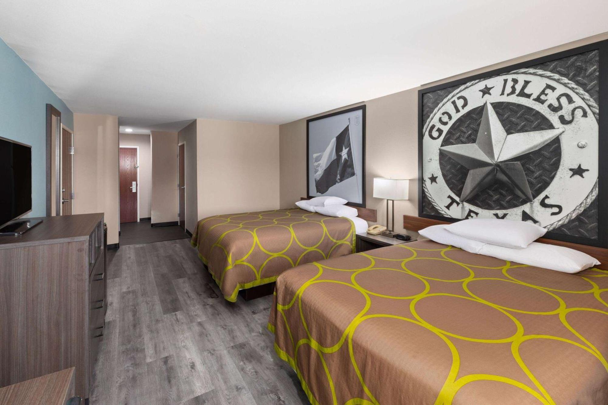 Super 8 By Wyndham Lubbock West Hotel Bagian luar foto